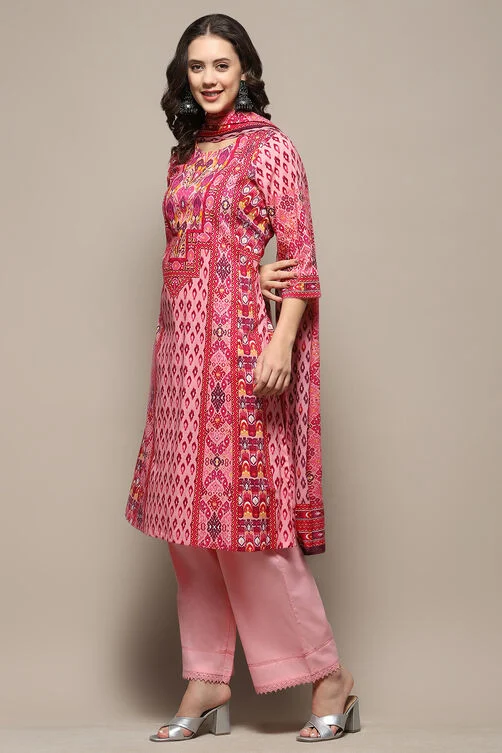 Ladies Pink Cotton Printed Straight Suit Set - Image 5