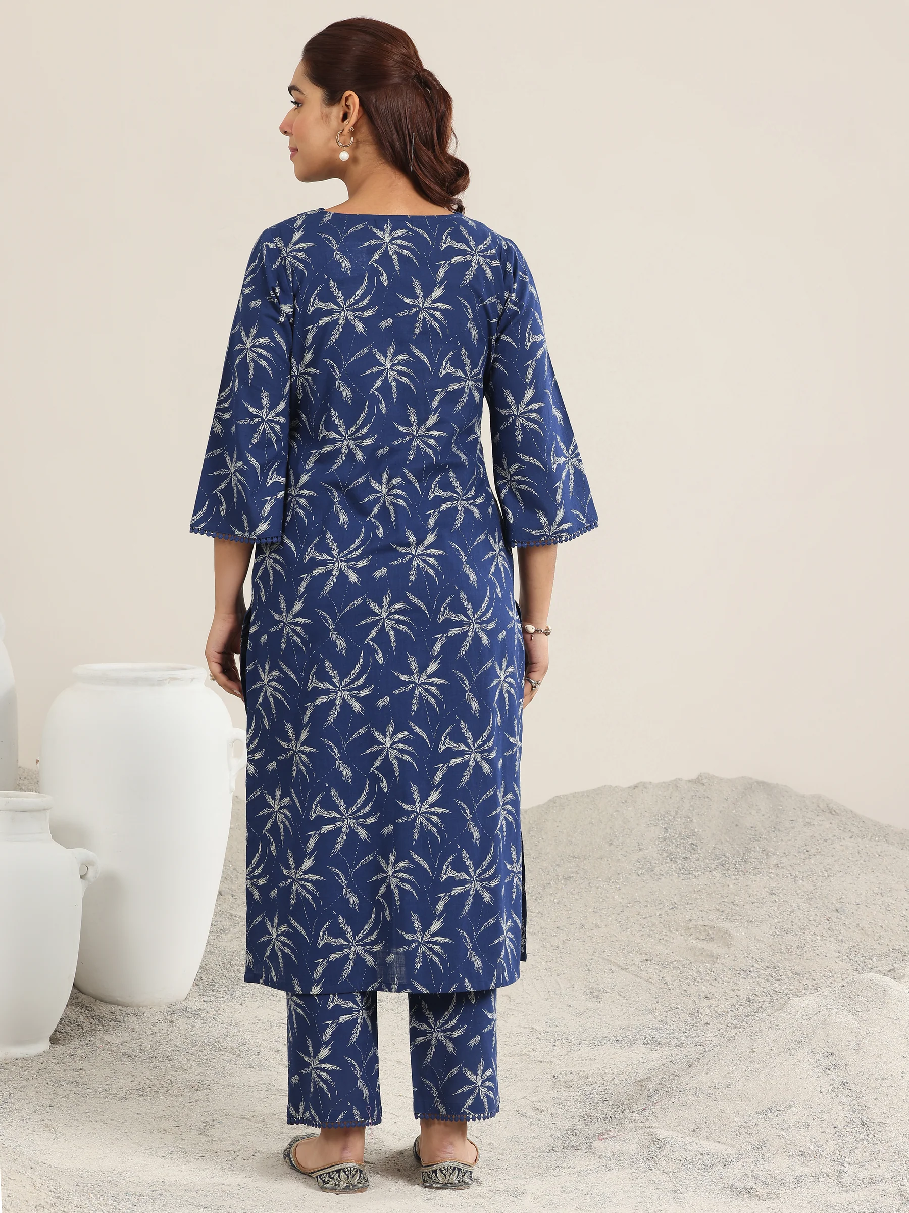 Women Blue Printed Cotton Straight Kurta Set - Image 6