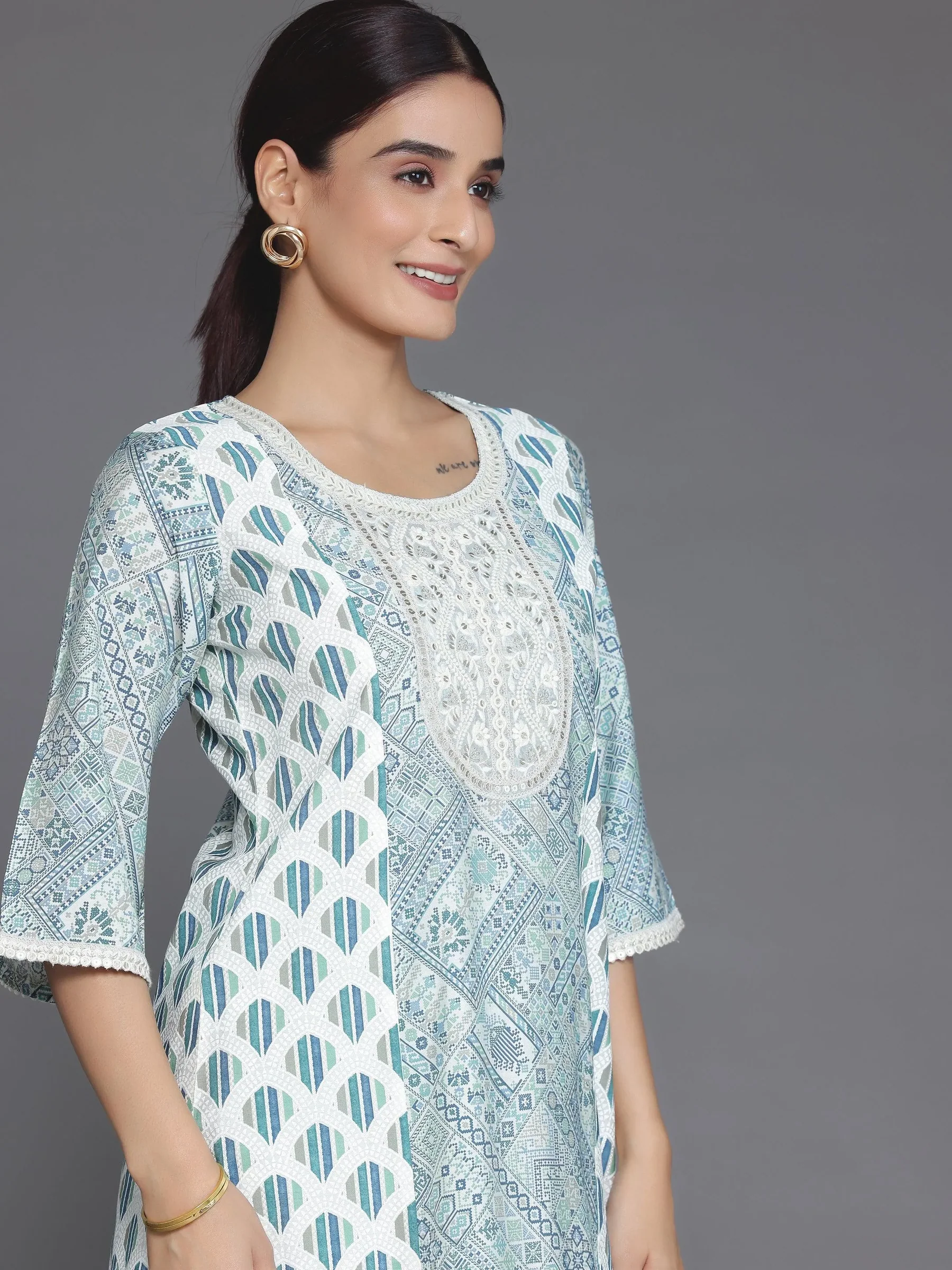 Women Blue Printed Silk Blend A-Line Kurta With Salwar - Image 3