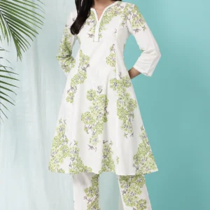 Women White Floral Printed Pure Cotton Flared Kurta and Pants Co-ord Set