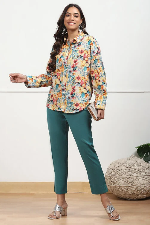 Women Green Cotton Solid Regular Pants - Image 7