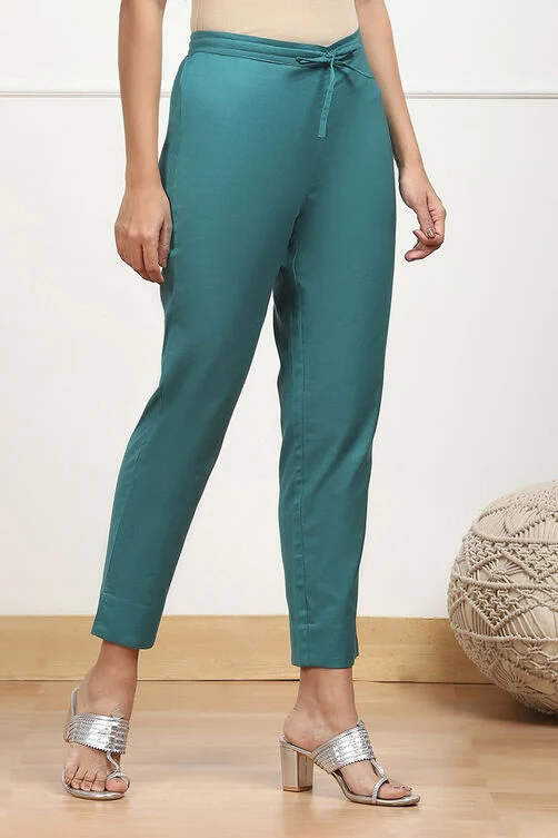 Women Green Cotton Solid Regular Pants