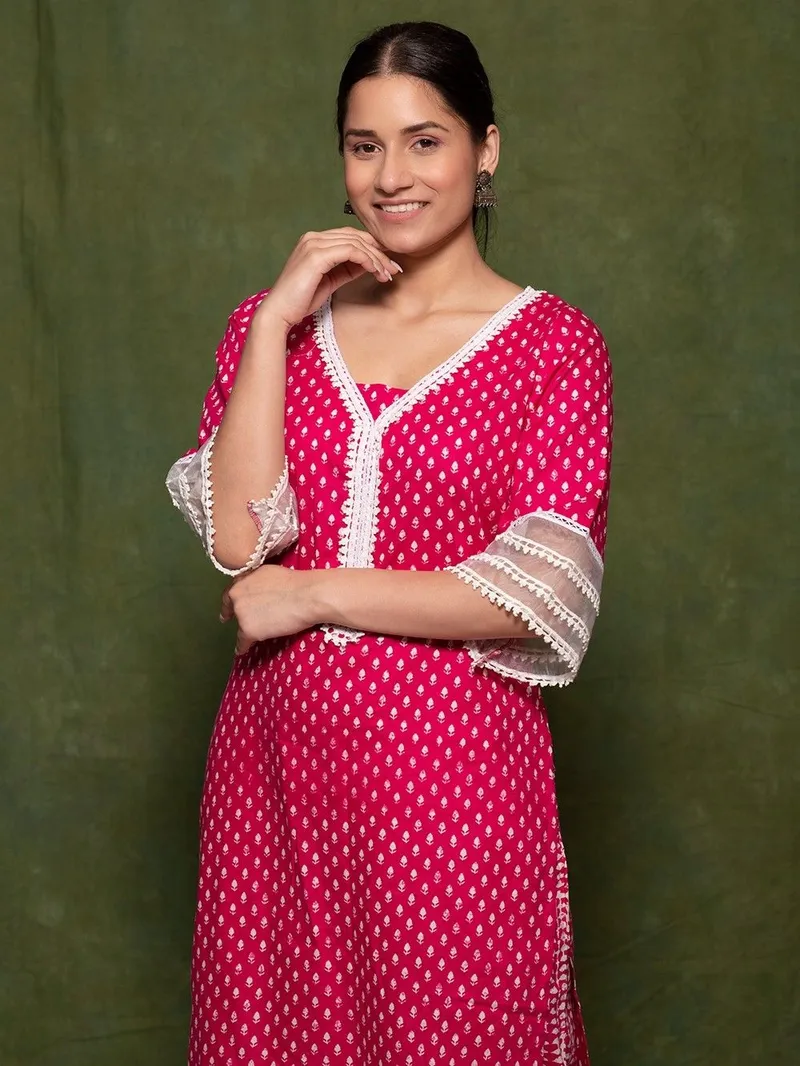 Women Pink Printed Cotton Kurta with Pants- Set - Image 5