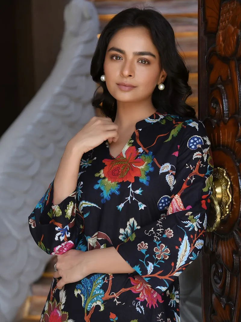 Women Black Printed Cotton Tunic with Pants - Set - Image 4