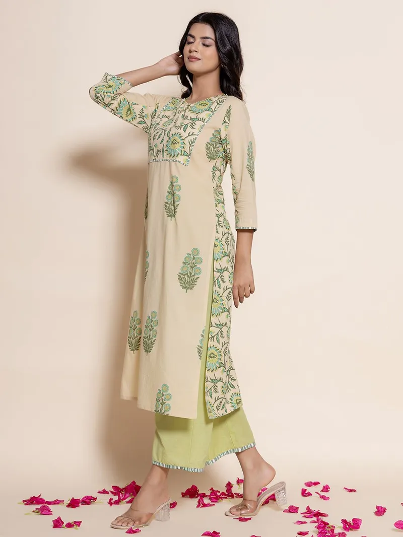 Women Beige Hand Block Printed Cotton Kurta with Pants- Set - Image 3