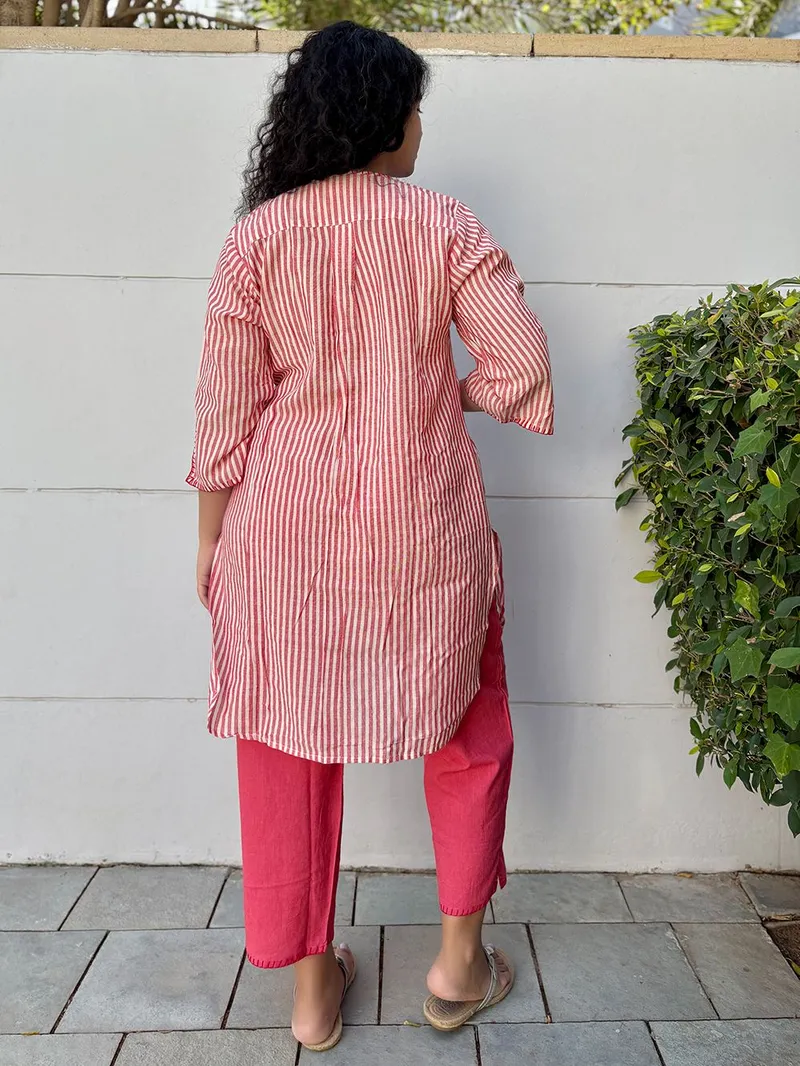 Women Red Striped Linen Kurta with Pants - Set - Image 2